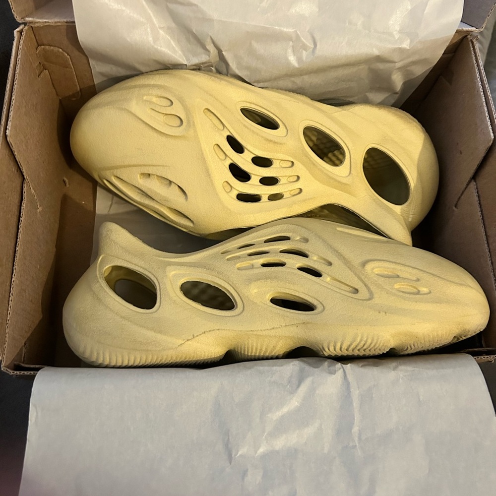 Kids Sulfur Foam Runner